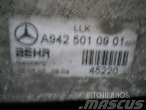 Mercedes-Benz Kühler, Ladeluftkühler Behr 9425010901 Actros Motoare