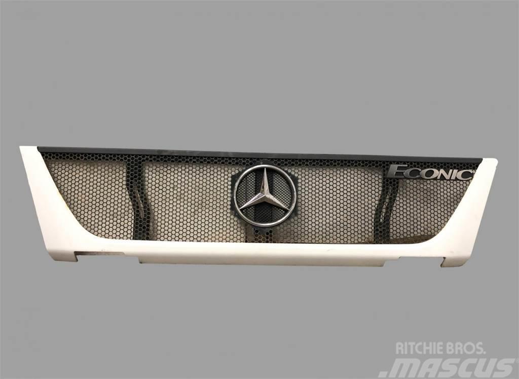Mercedes-Benz Econic 1828 Cabine si interior