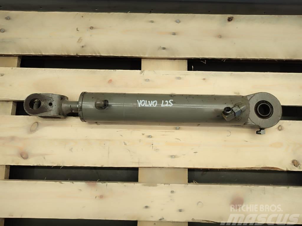 Volvo L25 hydraulic steering cylinder Hidraulice