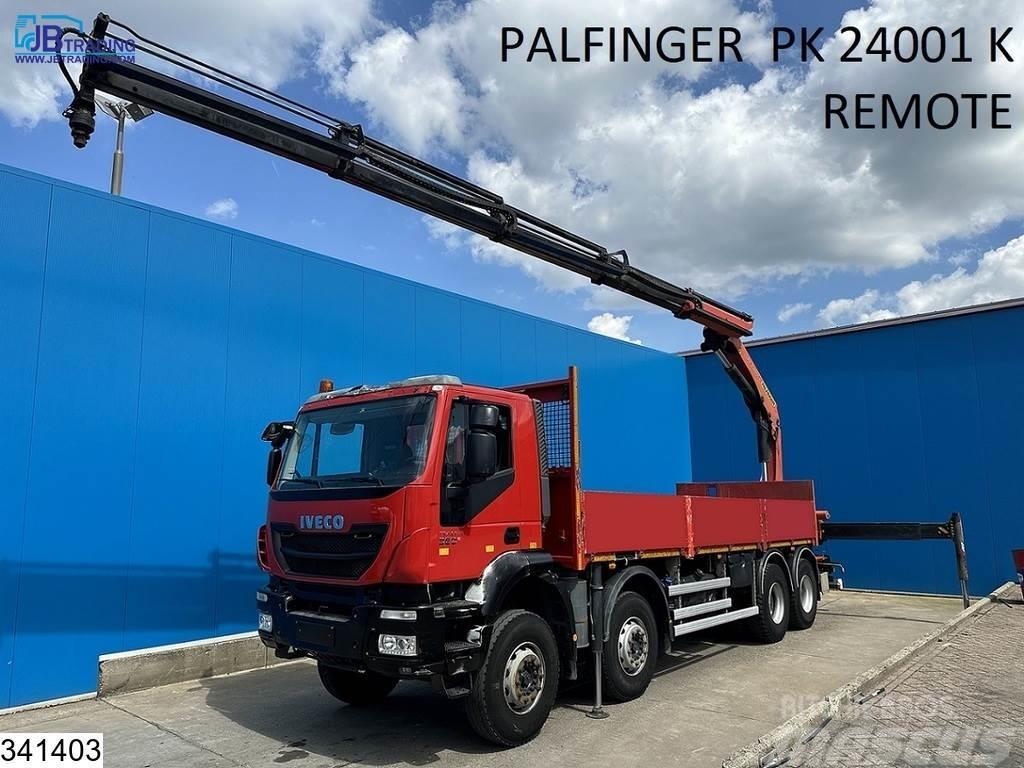 Iveco Trakker 8x4, EURO 6, Palfinger, Remote Camioane platforma/prelata