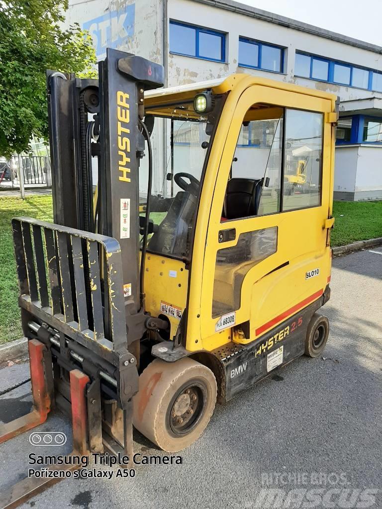 Hyster J2.0XN Stivuitor electric