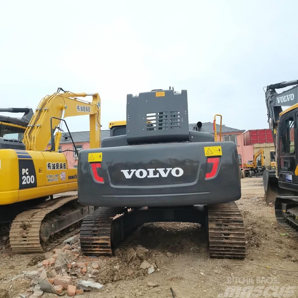Volvo EC 240 Excavatoare pe senile