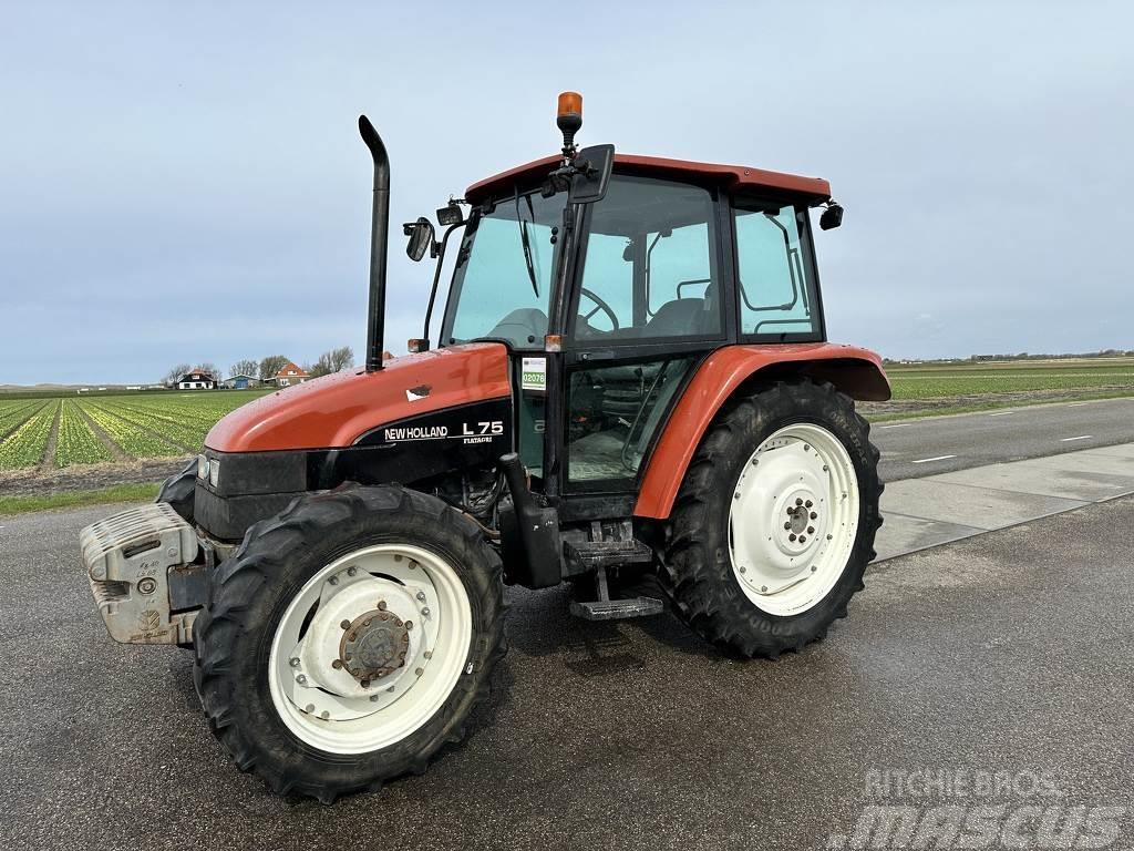 New Holland L75 DT Tractoare