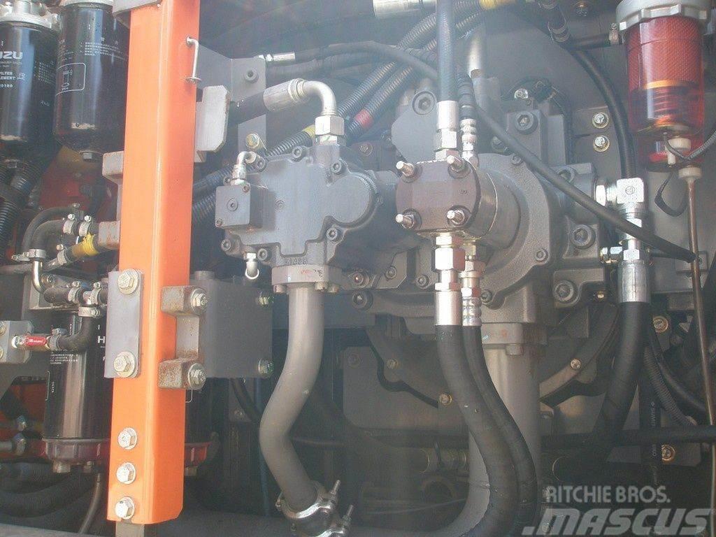 Hitachi ZX 490H-5A Excavatoare pe senile