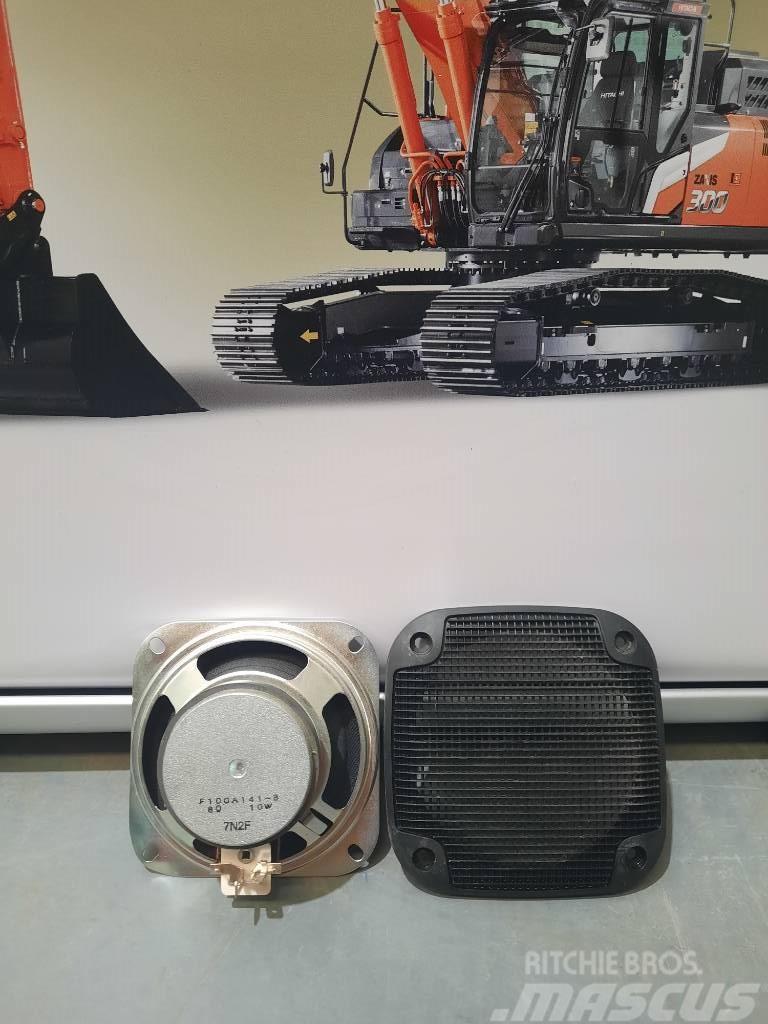 Hitachi Speaker - 4361302 Cabine si interior