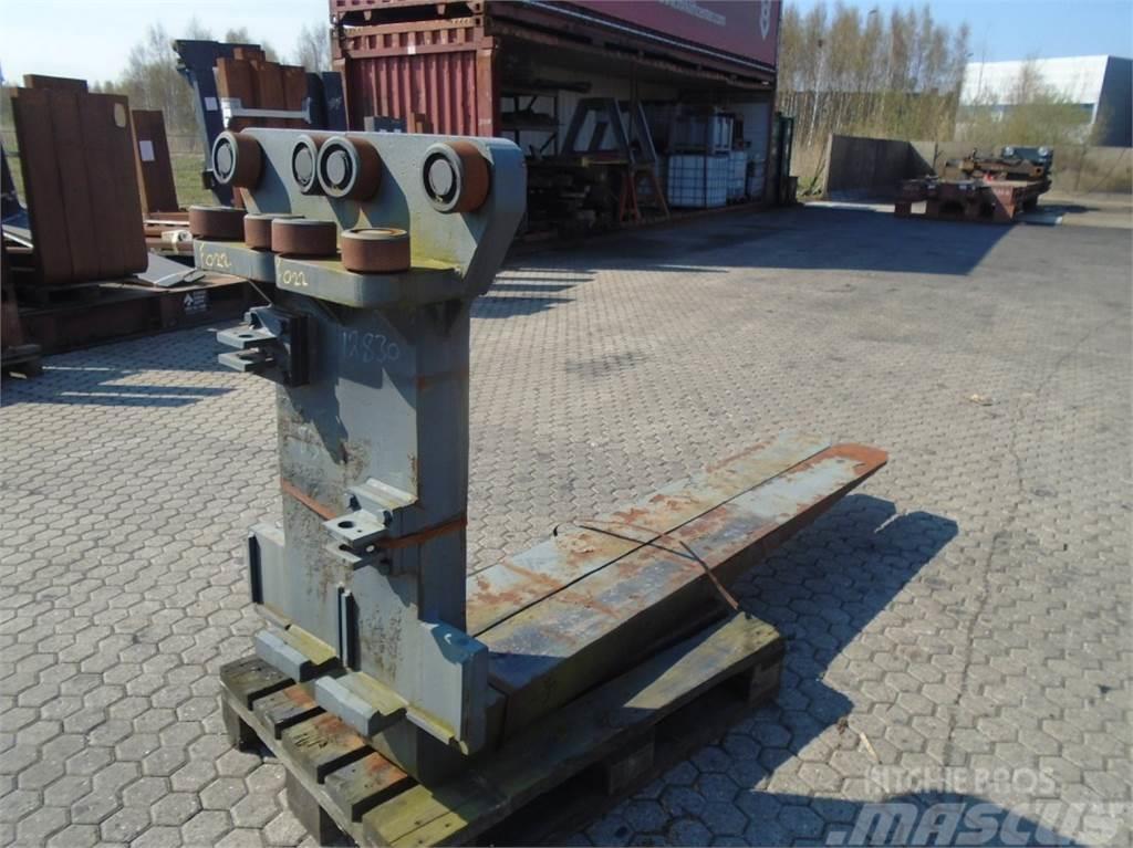  FORK Fitted with Rolls, Kissing 28.000kg@1200mm // Furci