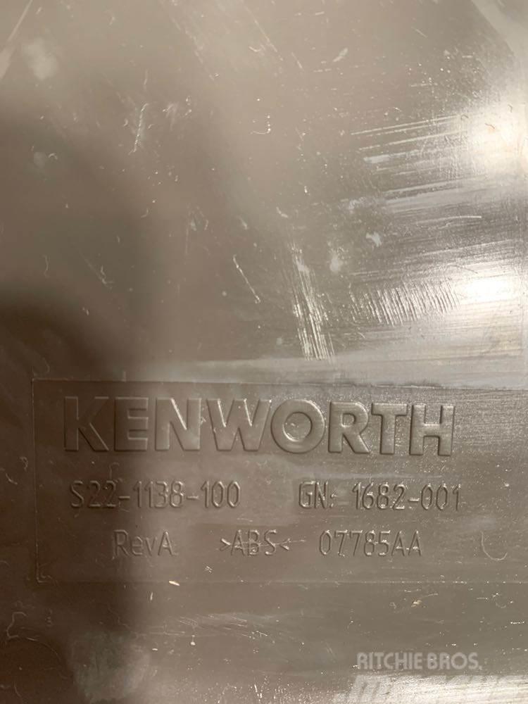 Kenworth T800 Altele