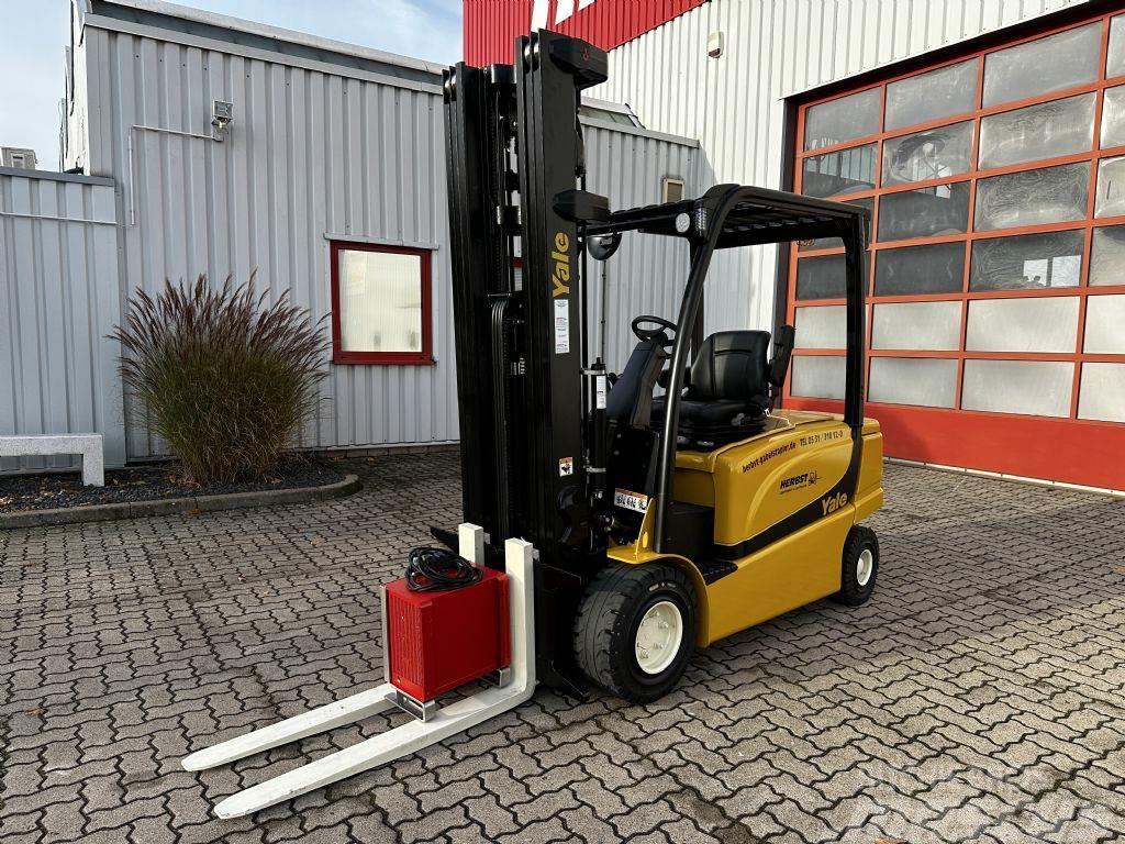 Yale ERP35VL Stivuitor electric
