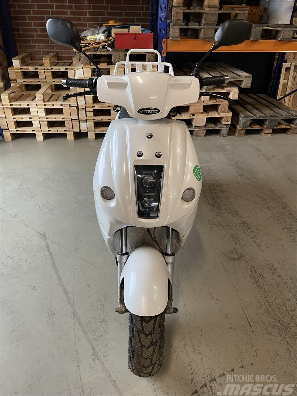  El-scooter V-Moto E-max, German Engineering, Itali Alte componente