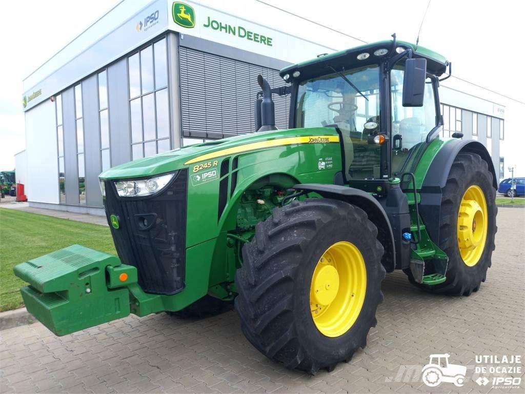 John Deere 8245R Tractoare