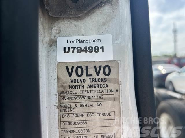 Volvo VNL Autotractoare