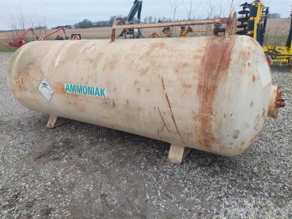 Agrodan Ammoniaktank 3200 kg Rezervoare de carburanți și aditivi