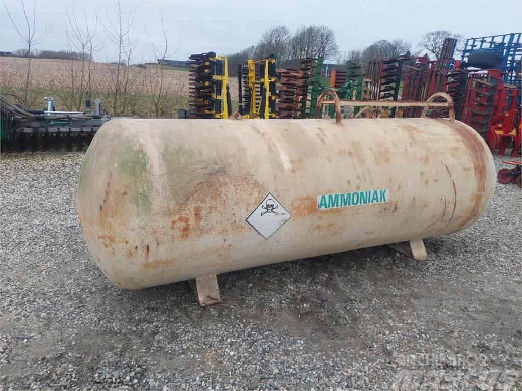Agrodan Ammoniaktank 3200 kg Rezervoare de carburanți și aditivi