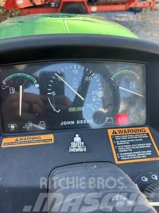 John Deere 4200 Tractoare compacte