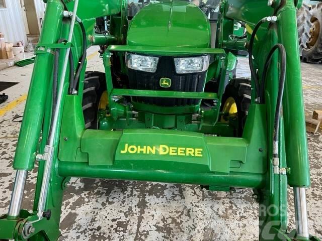 John Deere 5075E Tractoare