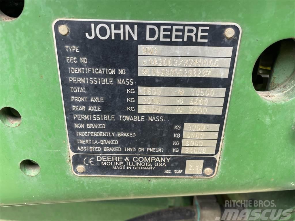 John Deere 6930 Tractoare