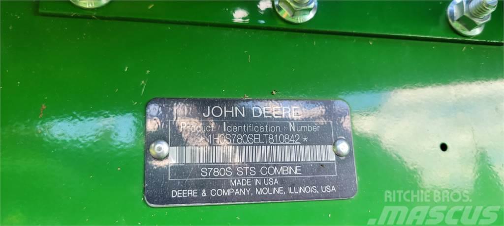 John Deere S780 Combine de secerat