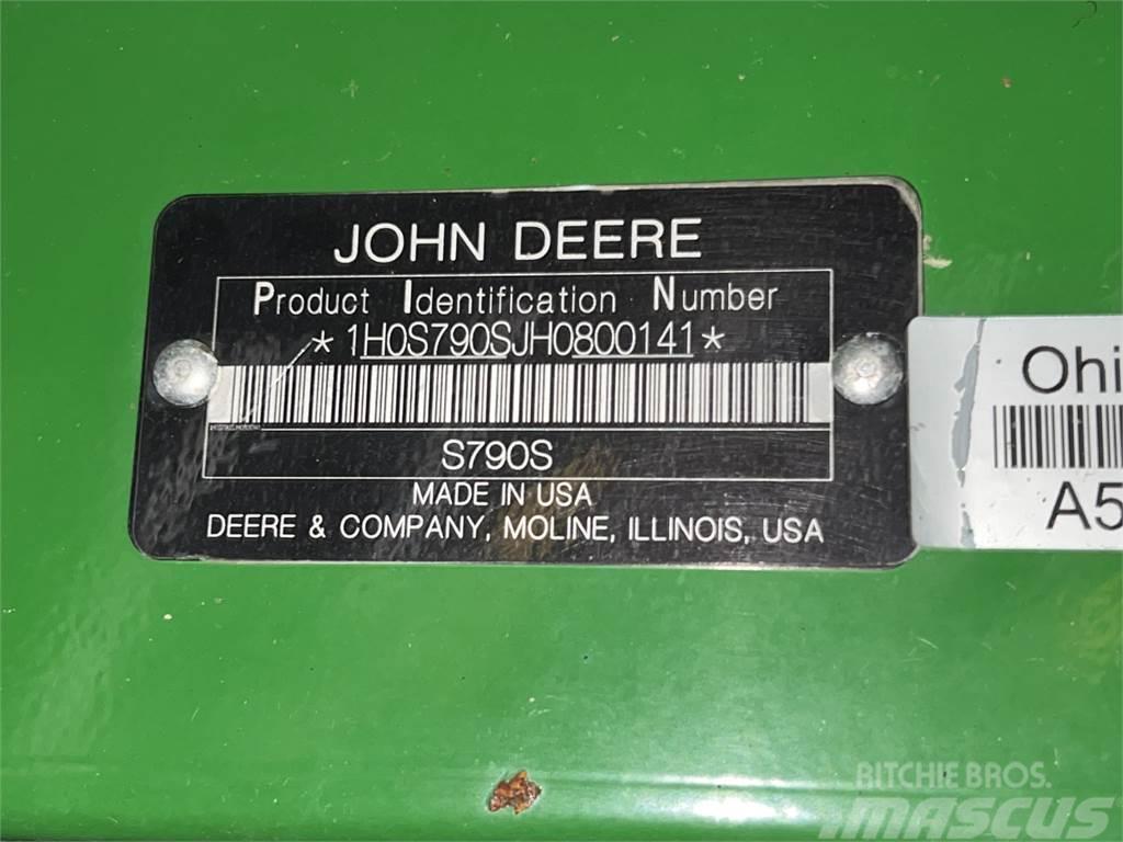 John Deere S790 Combine de secerat