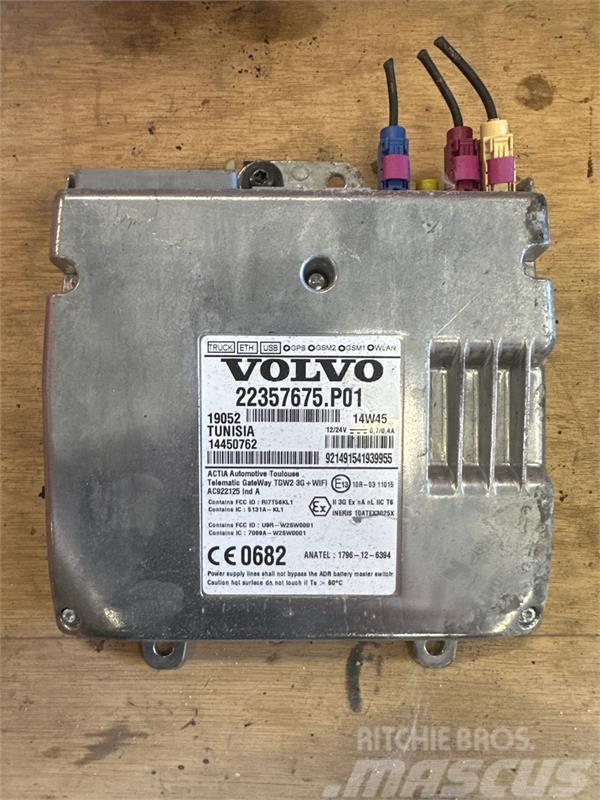 Volvo VOLVO CONTROL ECU 22357675 Electronice