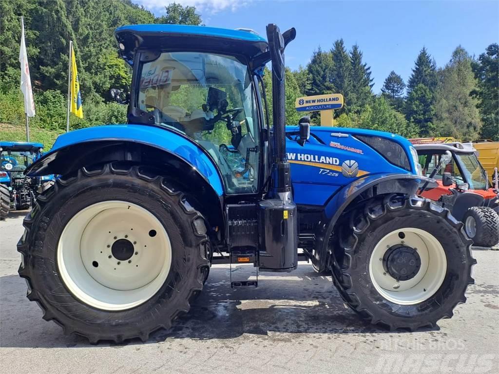 New Holland T7.225 Auto Command SideWinder II (Stage V) Tractoare