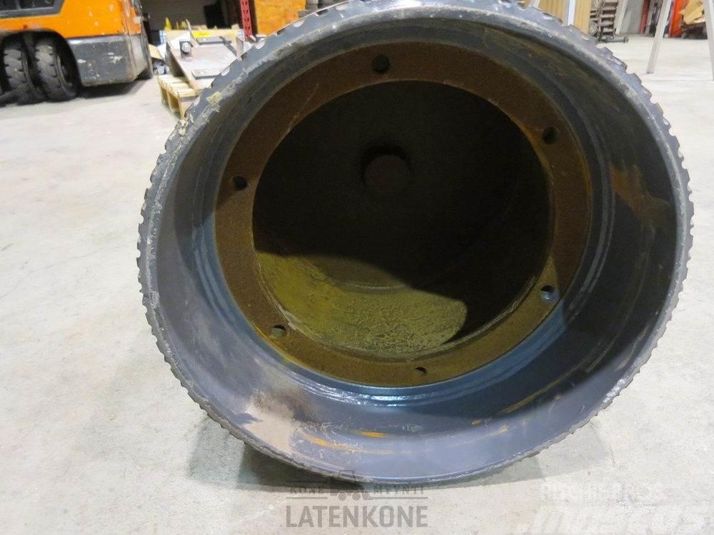Metso Conveyor drive pulley drum 416x1260mm 340700 Concasoare