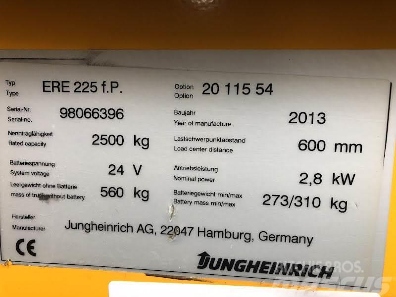 Jungheinrich ERE 225 Transpaleta manuala