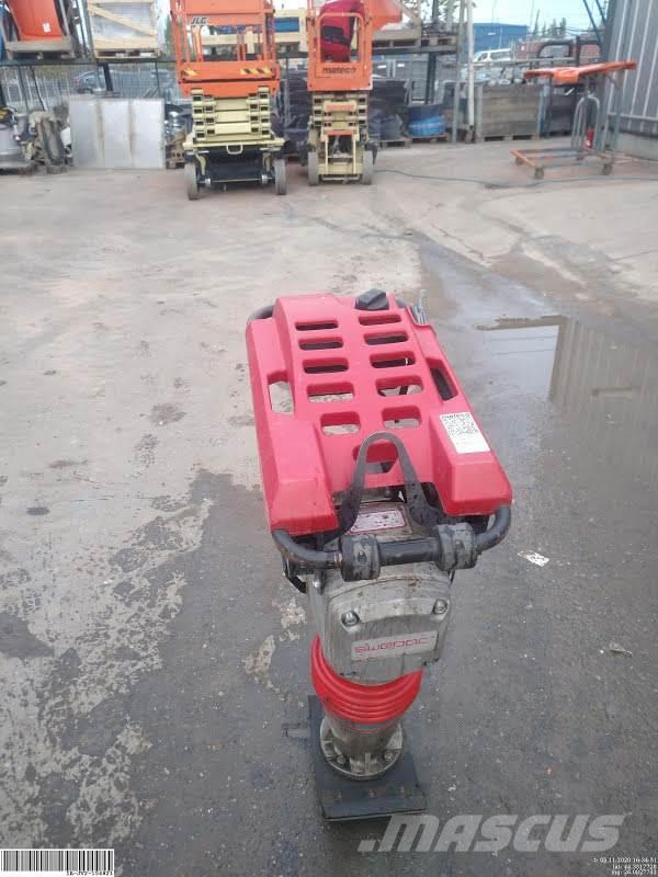 Swepac T64 Alte masini si accesorii pentru încarcat si sapaturi