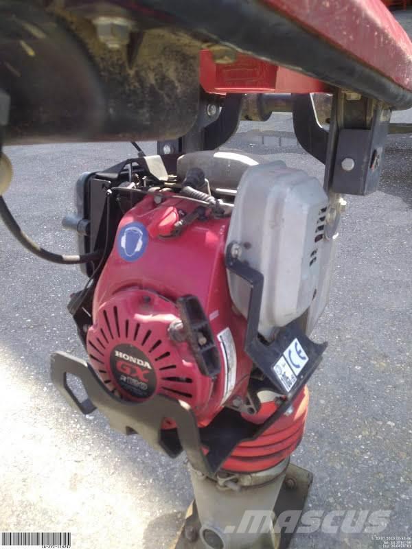Swepac T64 Alte masini si accesorii pentru încarcat si sapaturi