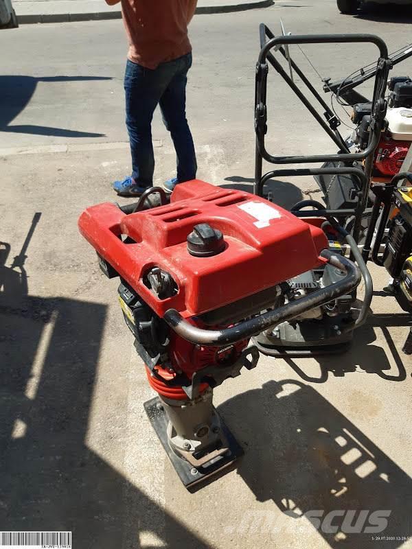 Swepac T64 Alte masini si accesorii pentru încarcat si sapaturi