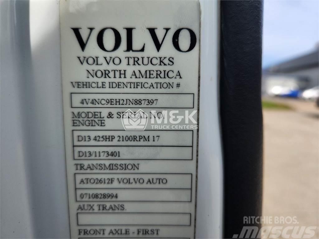 Volvo VNL64T670 Autotractoare