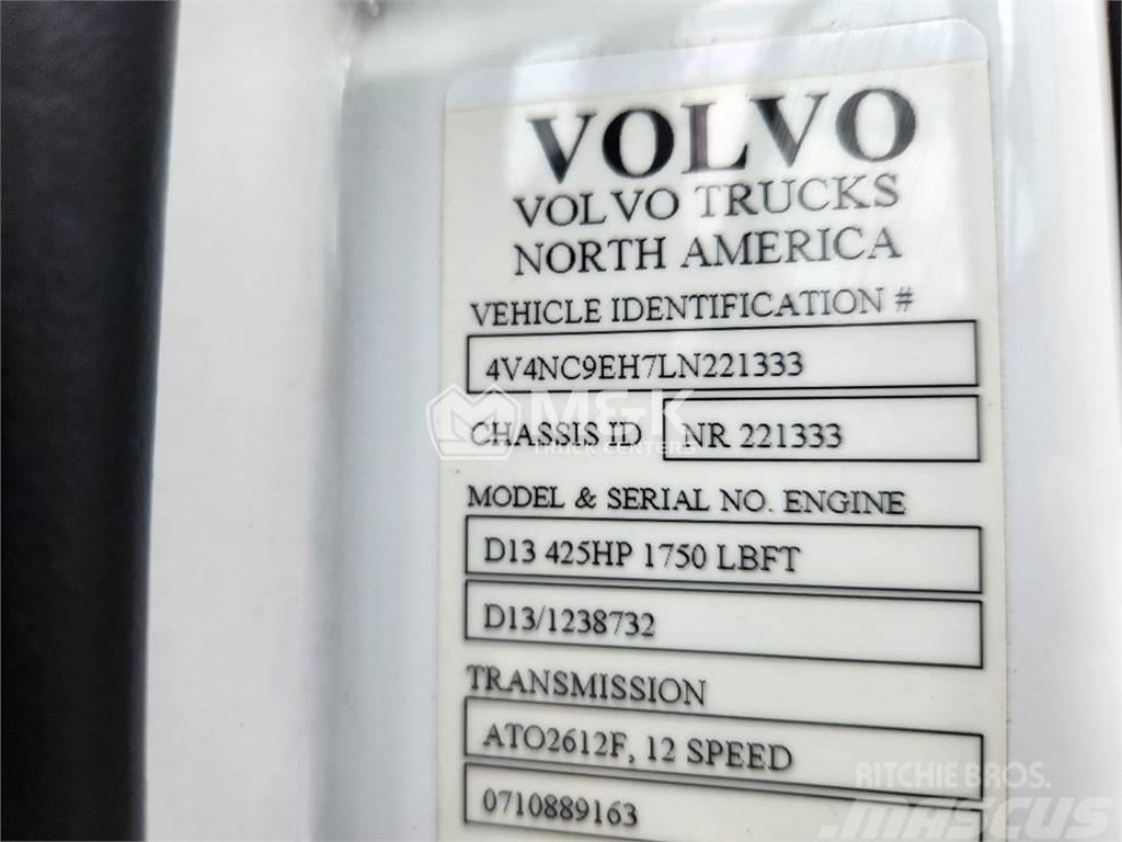 Volvo VNL64T760 Autotractoare