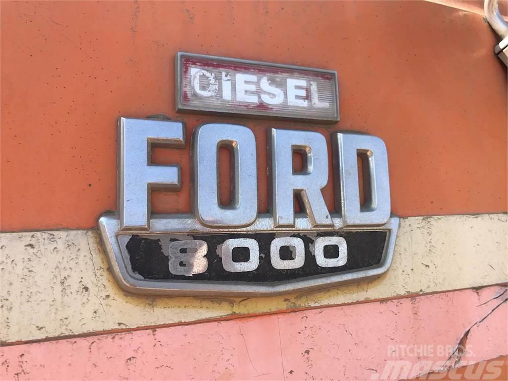 Ford 8000 Autobasculanta