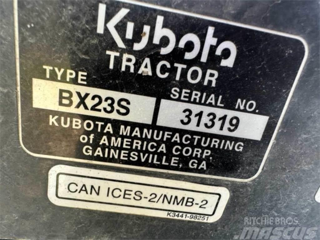 Kubota BX23S 4x4 Incarcator pe pneuri