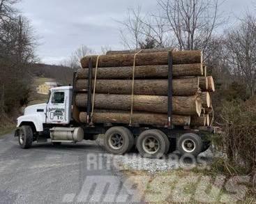 Mack CH613 Camion pentru lemne