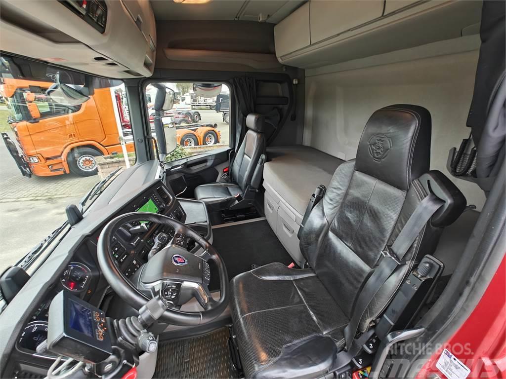 Scania R500 Camion cu carlig de ridicare