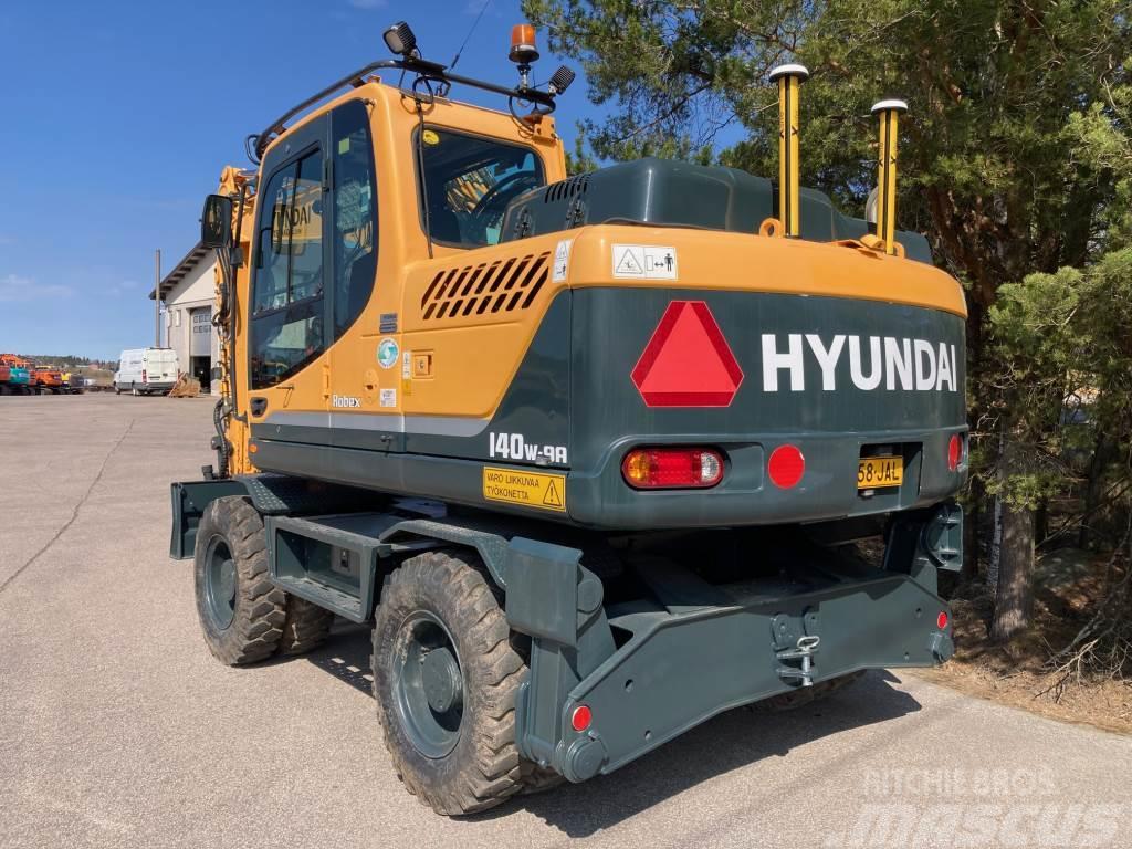 Hyundai R140W-9A + TAITTOPUOMI + RASVARI + LÄMMITIN + INDE Excavatoare cu roti