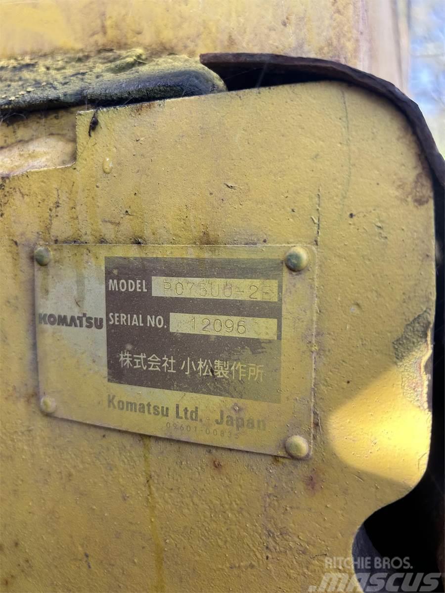 Komatsu PC75UU-2E Excavatoare pe senile