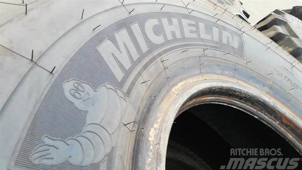 Michelin 23.5R25 Xadn+ 185B NEW DEMOUNT. Anvelope, roti si jante