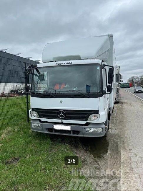 Mercedes-Benz Atego Koffer + tail lift Autocamioane