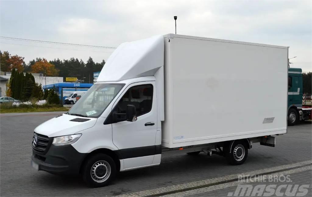 Mercedes-Benz Sprinter 314 CDI Container 8 pallets One Owner Box body