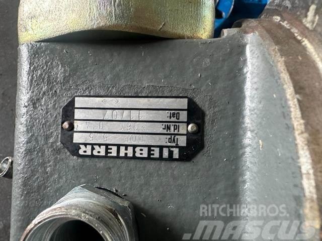 Liebherr R 924 COMPACT KOLUMNA HYDRAULICZNA Hidraulice
