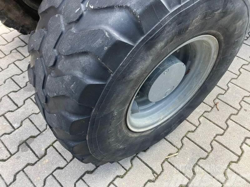 Liebherr L506 Incarcator pe pneuri