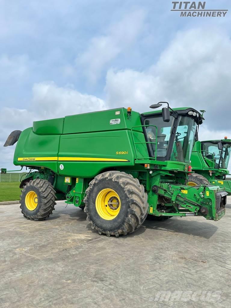 John Deere S 690 I Combine de secerat