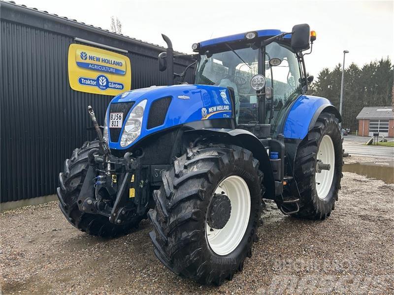 New Holland T7.250 AUTO COMMAND Affjedret foraksel + front PTO Tractoare