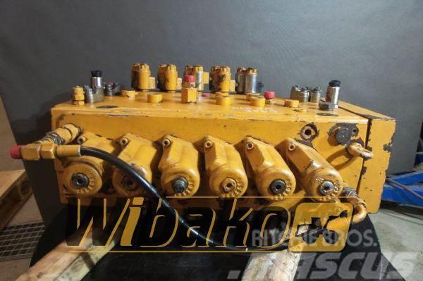 CASE Distributor Case WX210 Hidraulice