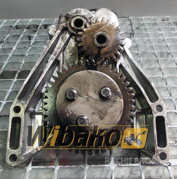 Volvo Oil pump Engine / Motor Volvo D12D 6101726 Motoare