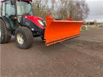 Ditch Witch Tomlinson 8 ft hydraulic snow plough