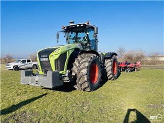 CLAAS Xerion 4000 TRAC