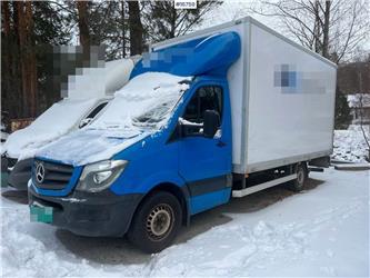 Mercedes-Benz Sprinter 4x2 box truck.