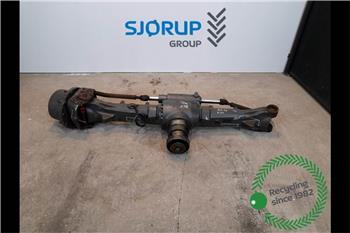 Valtra N163 Disassembled front axle